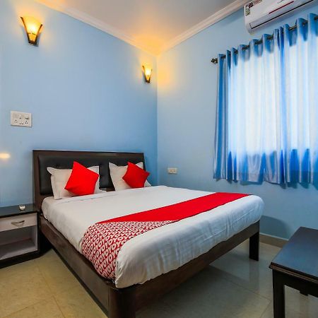 Oyo 15626 The Sovva Hotel Morjim Dış mekan fotoğraf