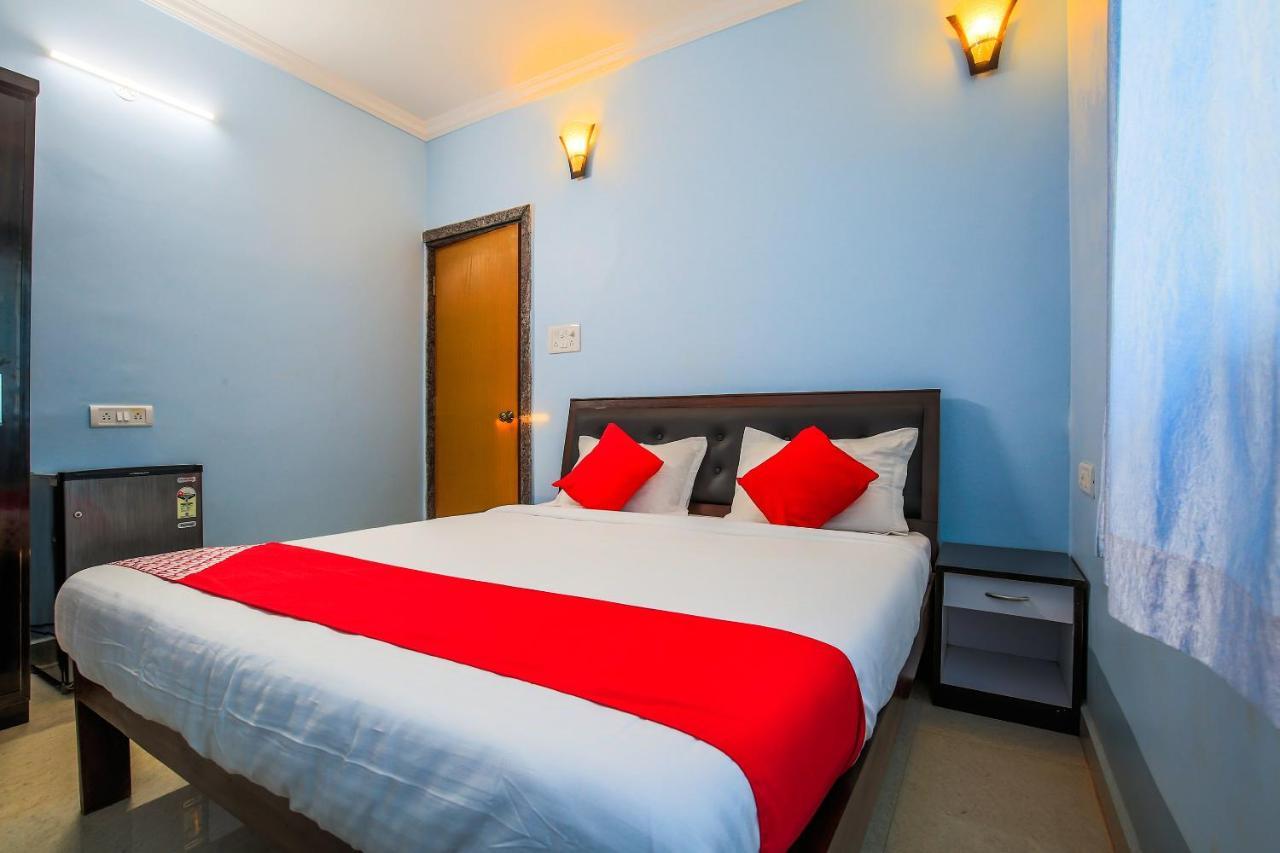 Oyo 15626 The Sovva Hotel Morjim Dış mekan fotoğraf